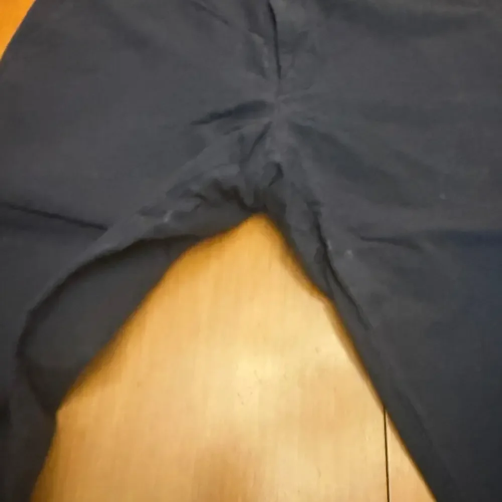 J. Crew Ludlow Slim Fit pants Navy 33X30 Baird McNutt Irish Linen old money